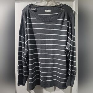 Elegant Gray Striped Crew Neck Sweater